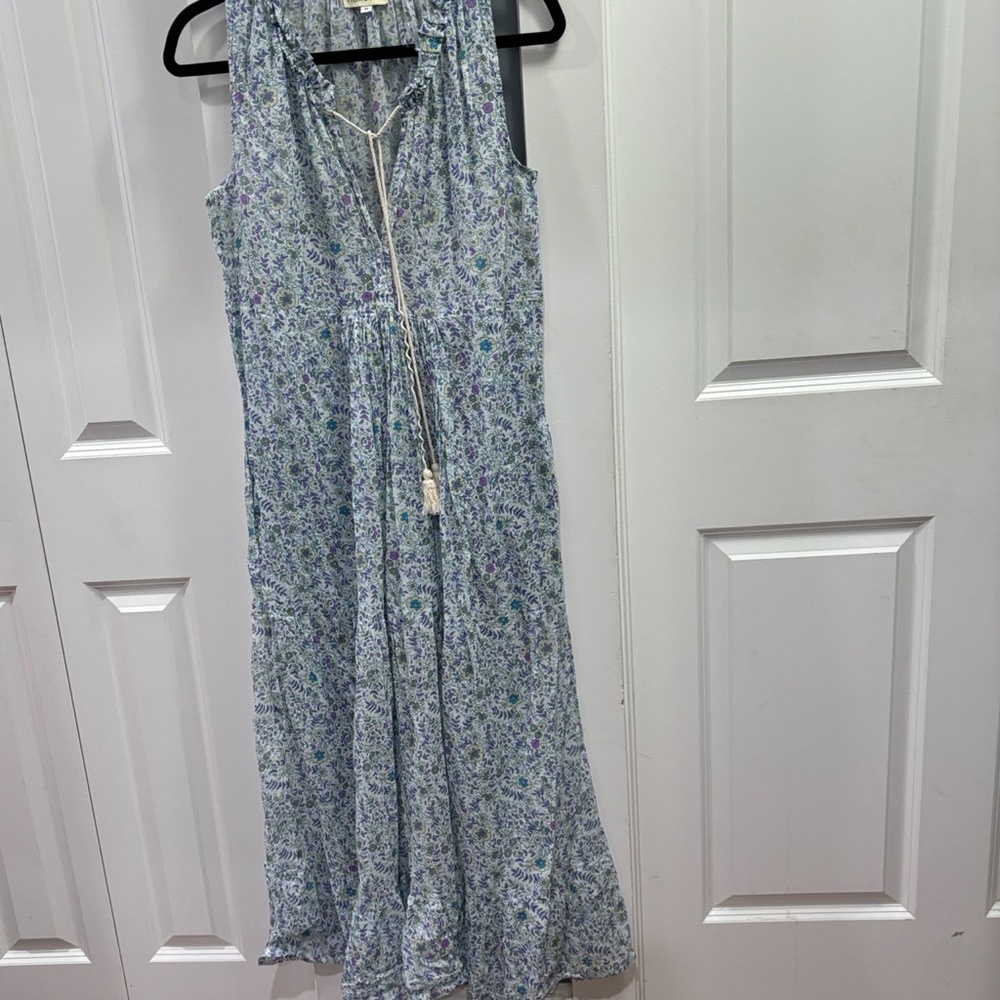 Elegant Blue Floral Maxi Dress